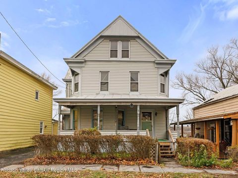 Photo of 29 New Street, Catskill, NY 12414 (MLS # 20255933)