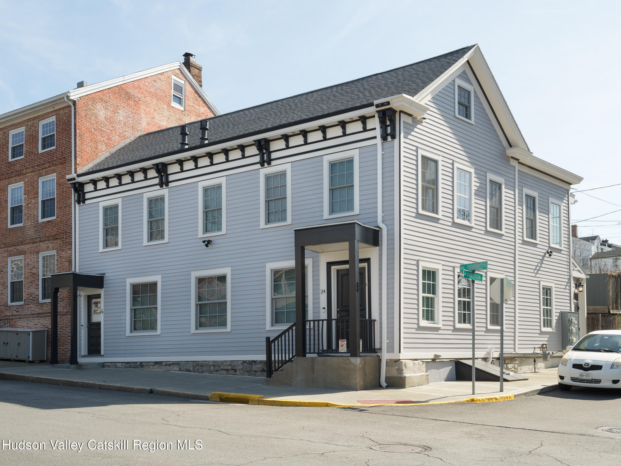 34 S Front Street Street, Hudson, New York - 2 Bedrooms  
2 Bathrooms - 