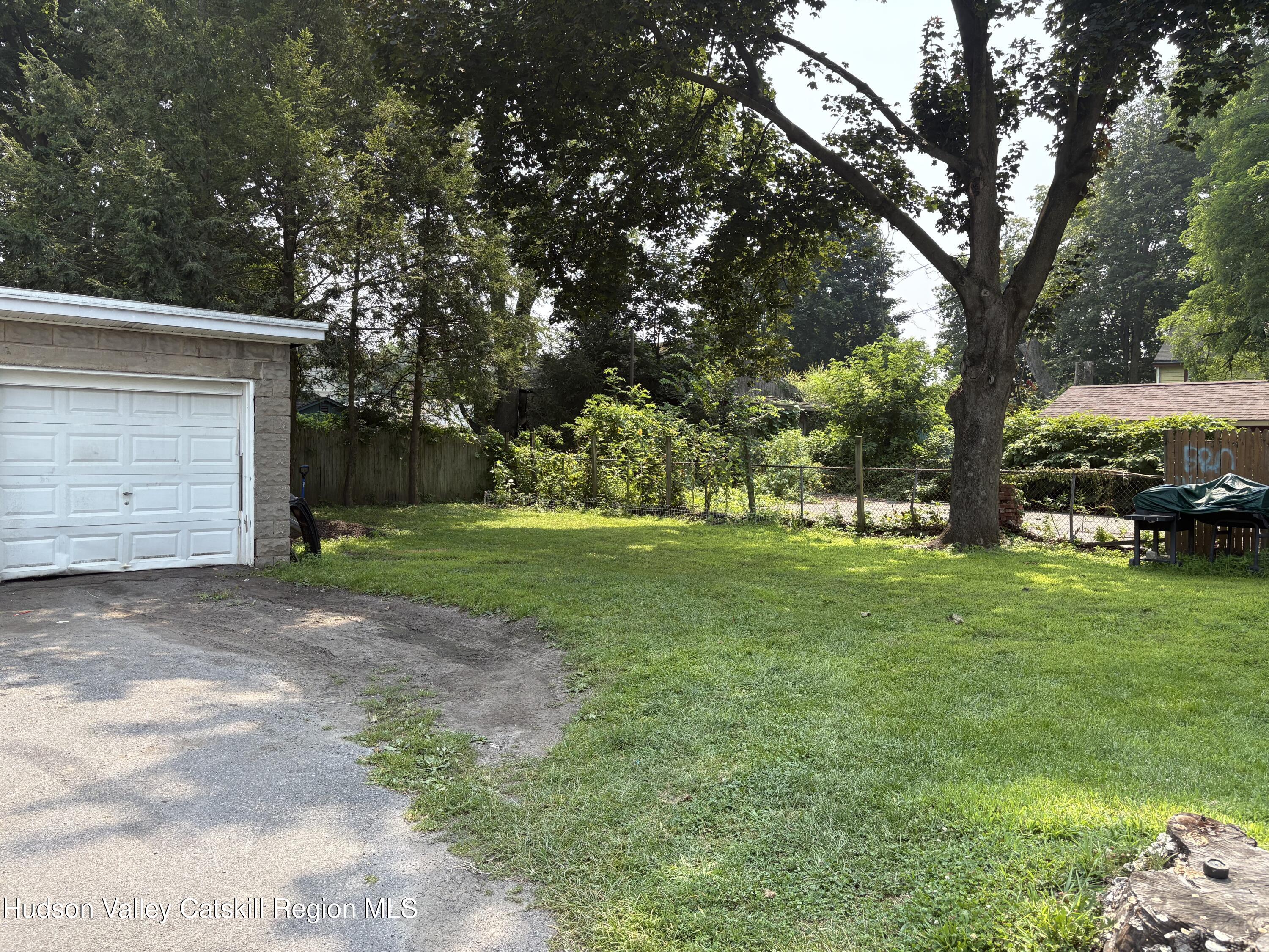 Kingston, New York 12401, United States, 1 Bedroom Bedrooms, ,1 BathroomBathrooms,Residential,Active,186632