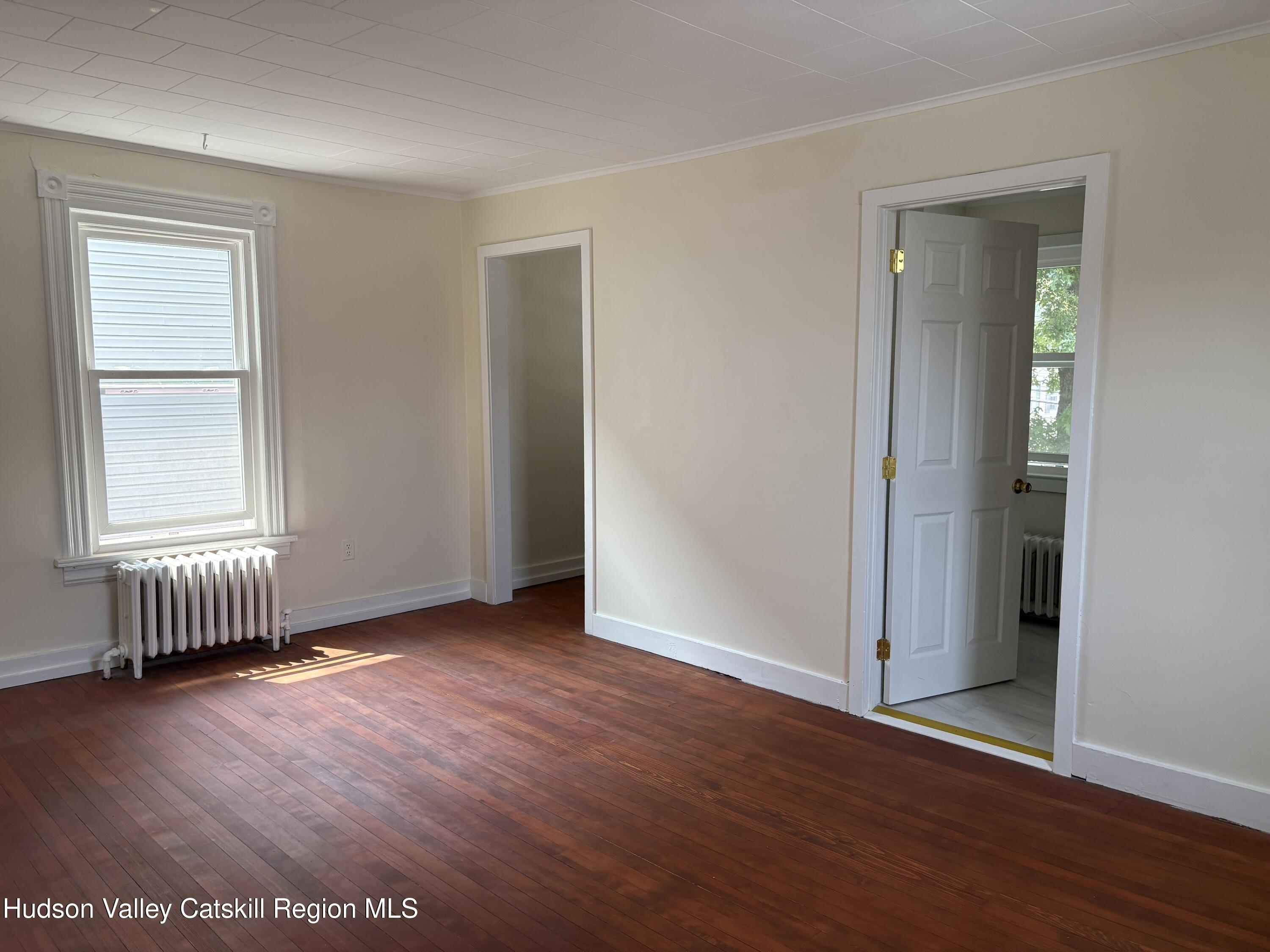 Kingston, New York 12401, United States, 1 Bedroom Bedrooms, ,1 BathroomBathrooms,Residential,Active,186632