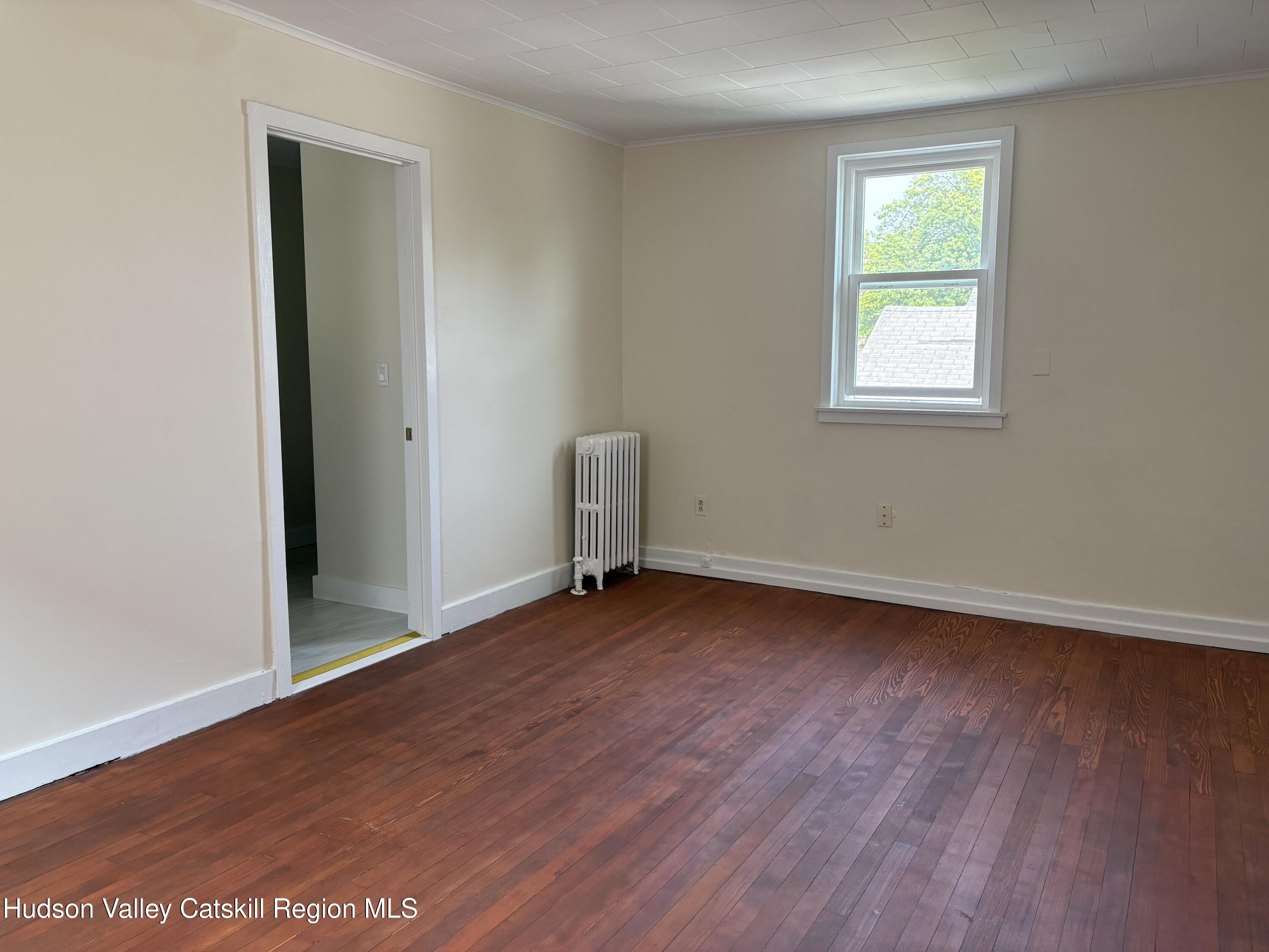 Kingston, New York 12401, United States, 1 Bedroom Bedrooms, ,1 BathroomBathrooms,Residential,Active,186632