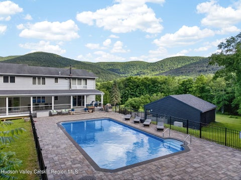 Photo for 1747 Spruceton Road