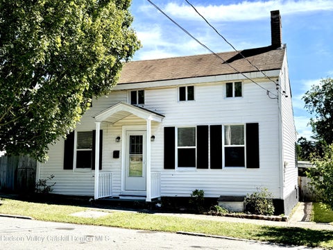Homes For Sale - 1 N Montgomery Street St<br/> Athens, NY 12015
