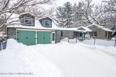 Photo of 110 Mill Hill Road, Woodstock, NY 12498 (MLS # 20256173)