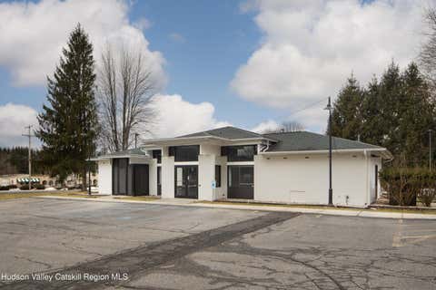Photo for 135 U.S. 44