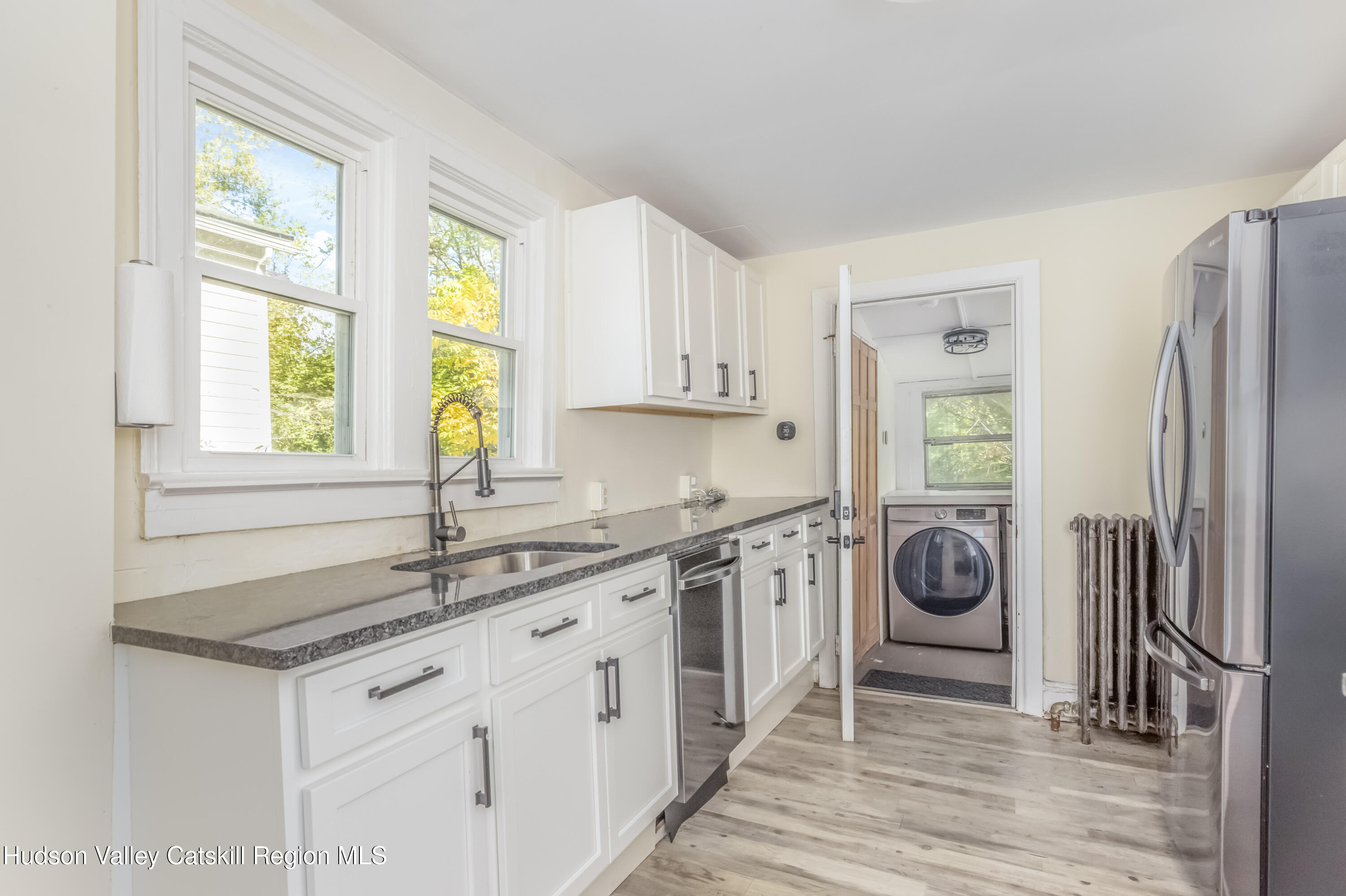 Kingston, New York 12401, United States, 2 Bedrooms Bedrooms, ,2 BathroomsBathrooms,Residential,Active,232388