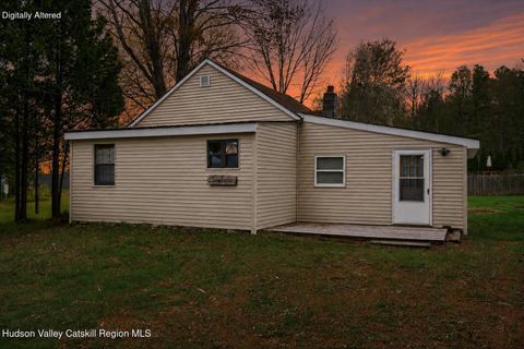 Photo of 124 Mohawk Avenue, Broadalbin, NY 12025 (MLS # 20262411)