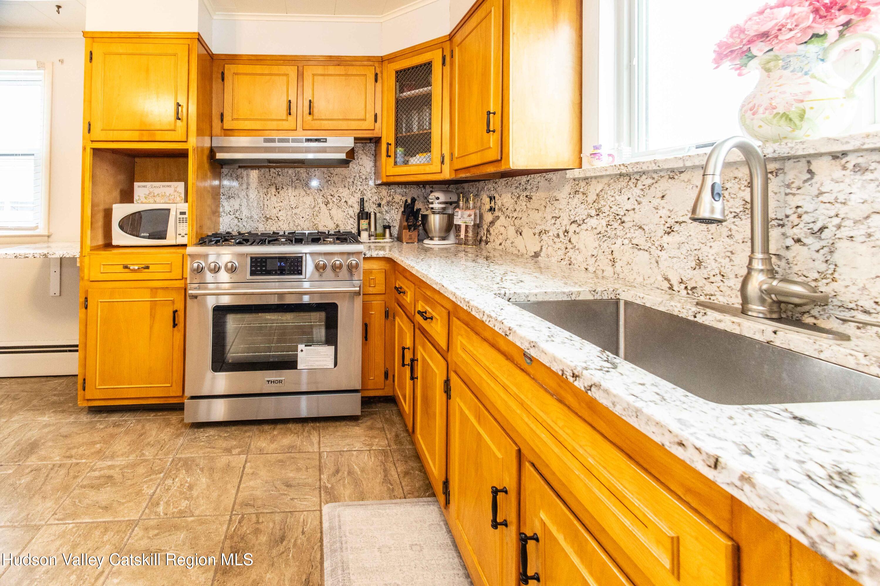 192 Delaware Street, Saugerties, Texas image 9