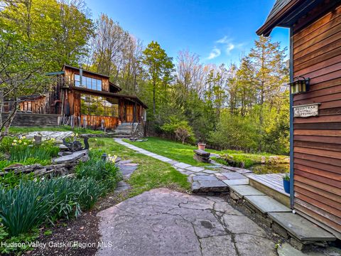 Photo of 14 Lions Way, Woodstock, NY 12409 (MLS # 20262243)