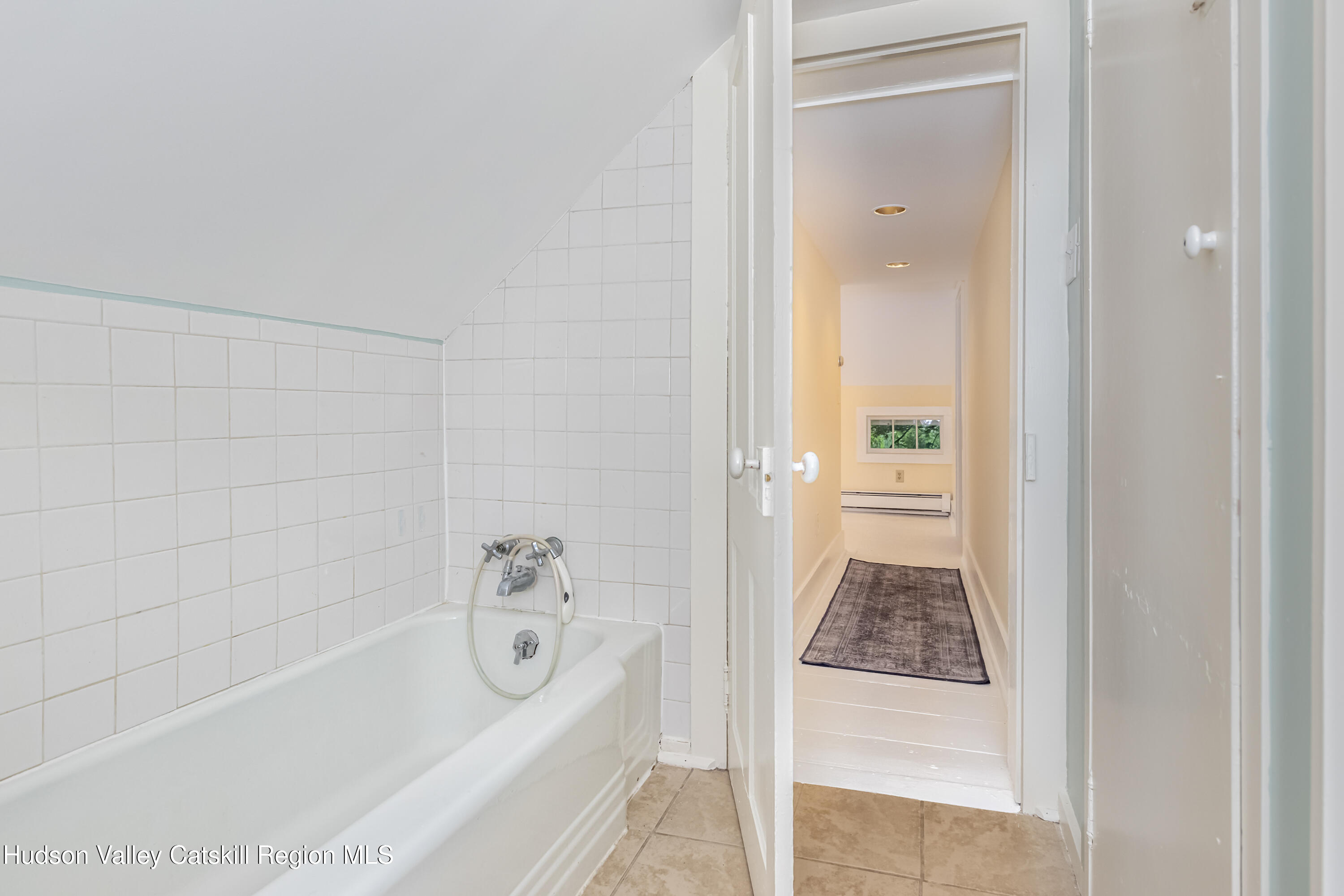 Accord, New York 12404, United States, 4 Bedrooms Bedrooms, ,3 BathroomsBathrooms,Residential,Active,166124