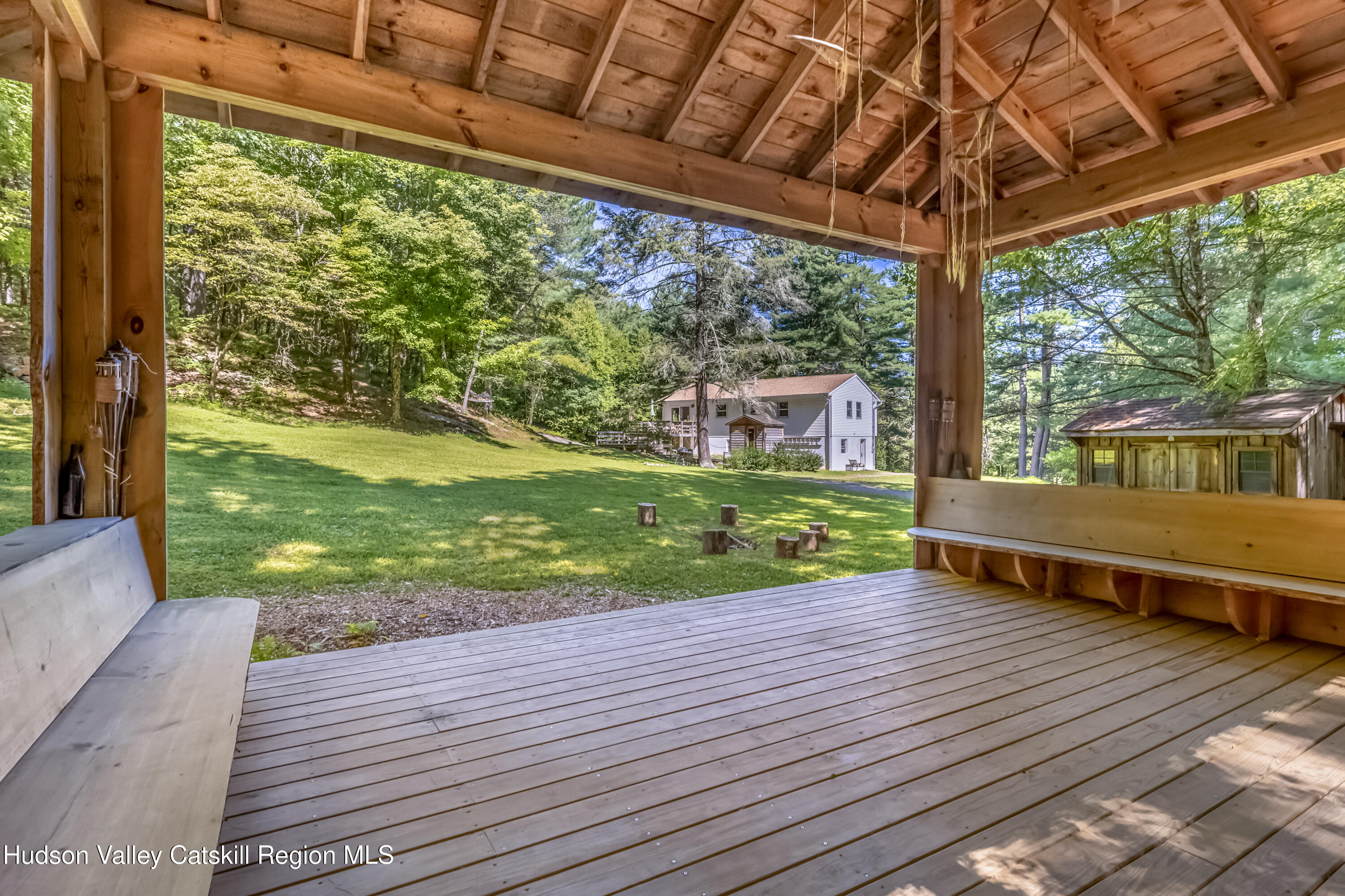 Rhinebeck, New York 12572, United States, 3 Bedrooms Bedrooms, ,2 BathroomsBathrooms,Residential,Active,220731