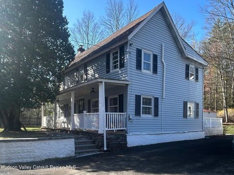 Homes For Rent - 527 Zena Road<br/> Woodstock, NY 12498