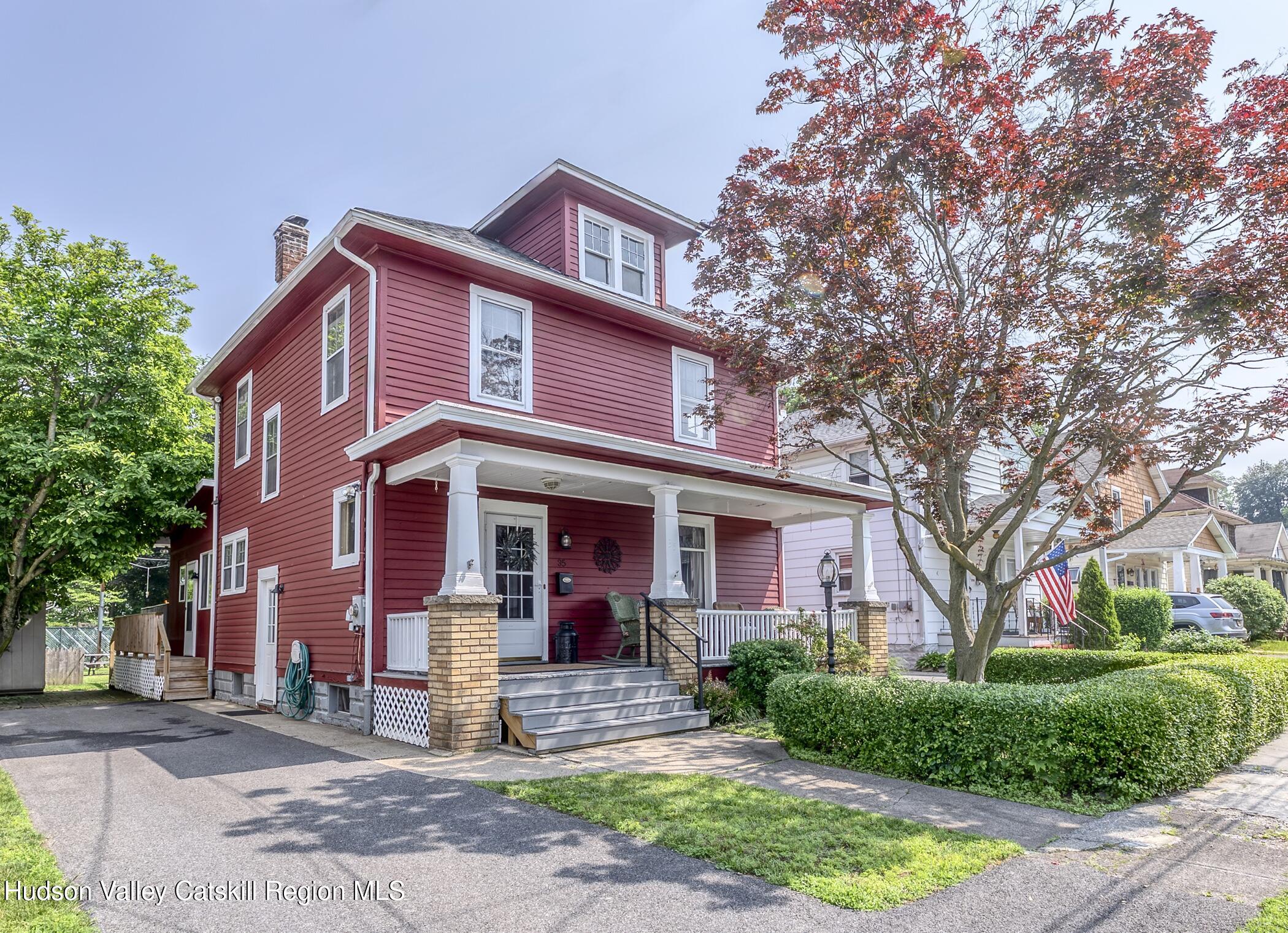 35 Derrenbacher Street, Kingston, New York - 3 Bedrooms  
2 Bathrooms  
8 Rooms - 