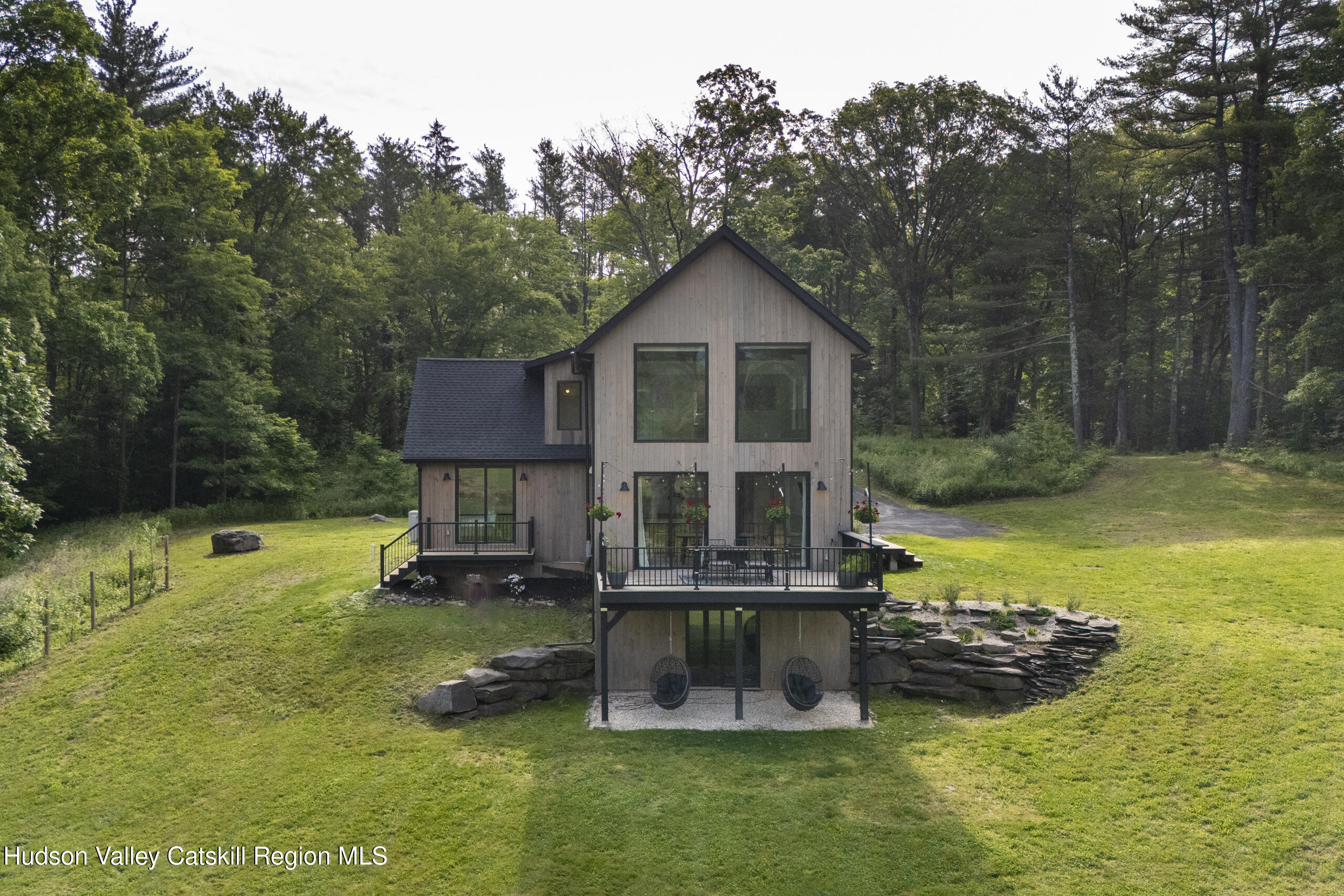 Catskill, New York 12414, United States, 3 Bedrooms Bedrooms, ,3 BathroomsBathrooms,Residential,Active,155303