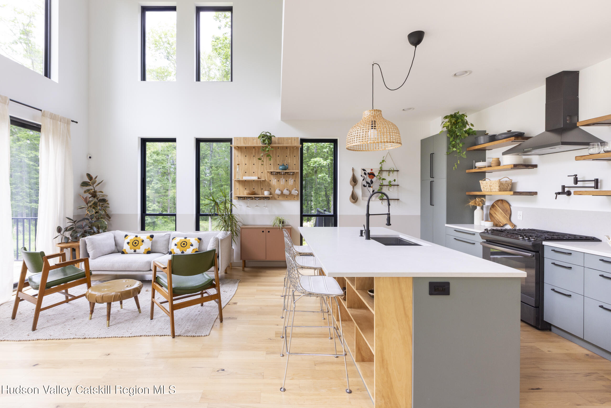 Catskill, New York 12414, United States, 3 Bedrooms Bedrooms, ,3 BathroomsBathrooms,Residential,Active,155303