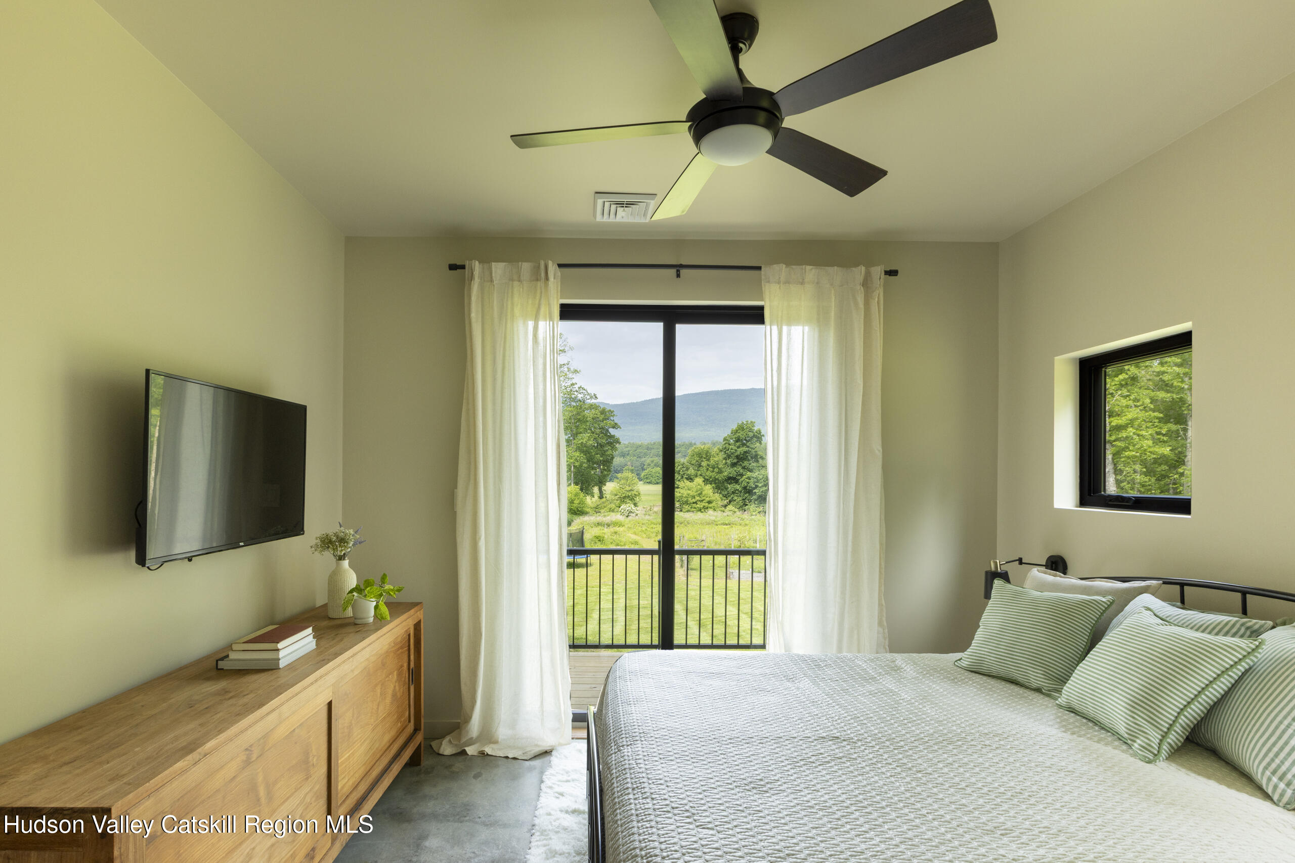 Catskill, New York 12414, United States, 3 Bedrooms Bedrooms, ,3 BathroomsBathrooms,Residential,Active,155303