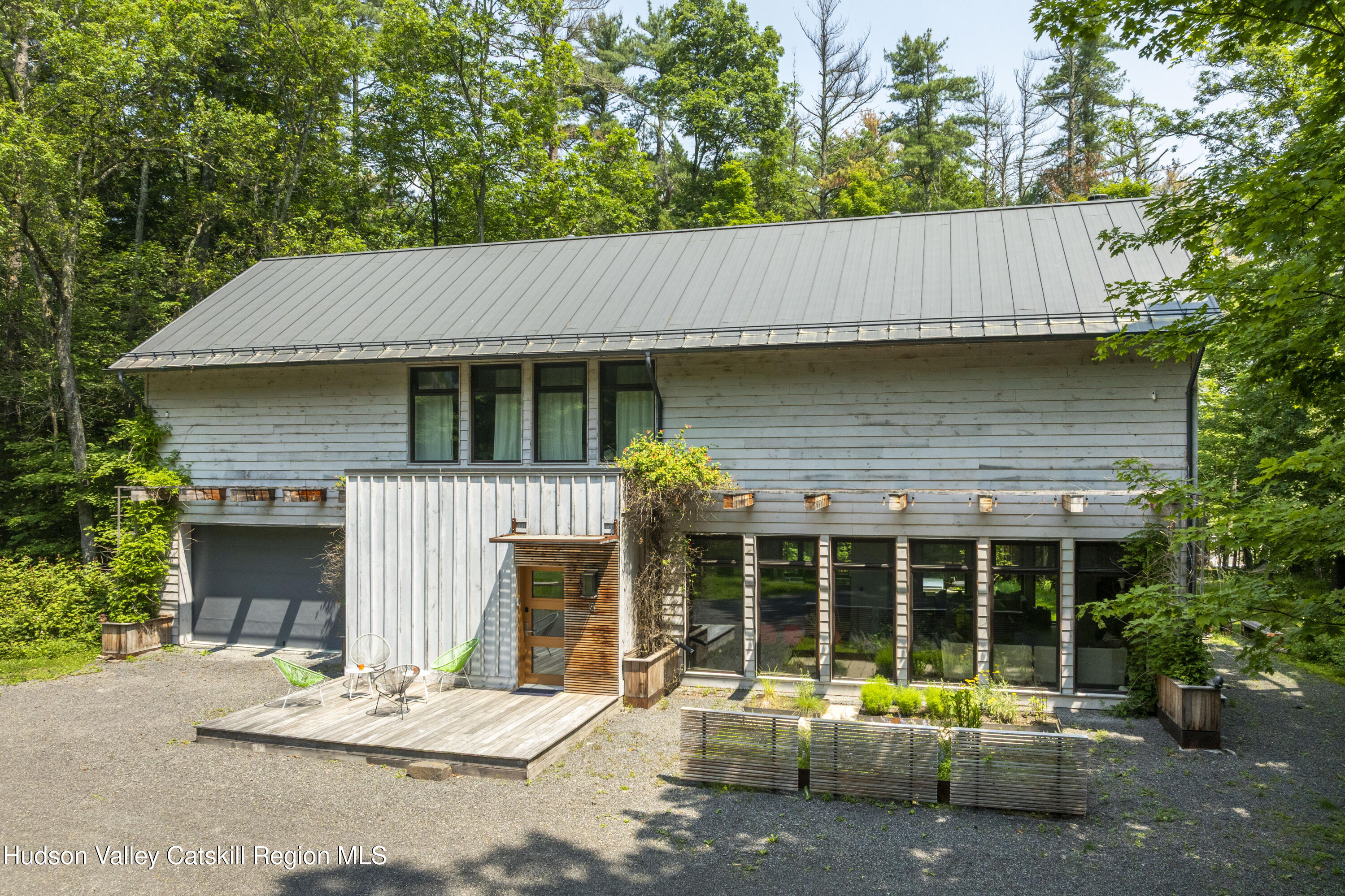 18 Ryan Drive, West Hurley, New York - 3 Bedrooms  
4 Bathrooms  
13 Rooms - 