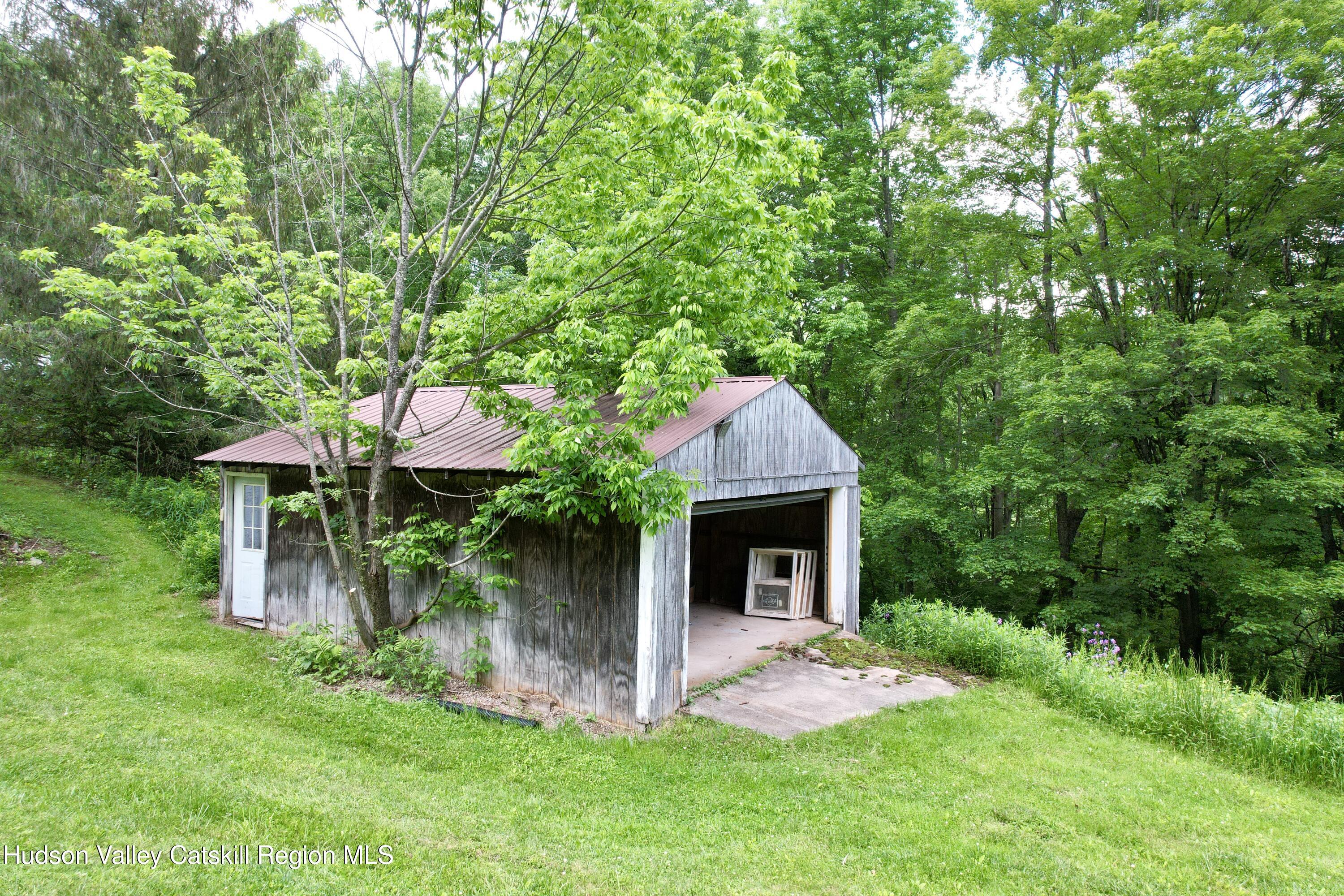 515 Delaware Avenue, Andes, Texas image 24