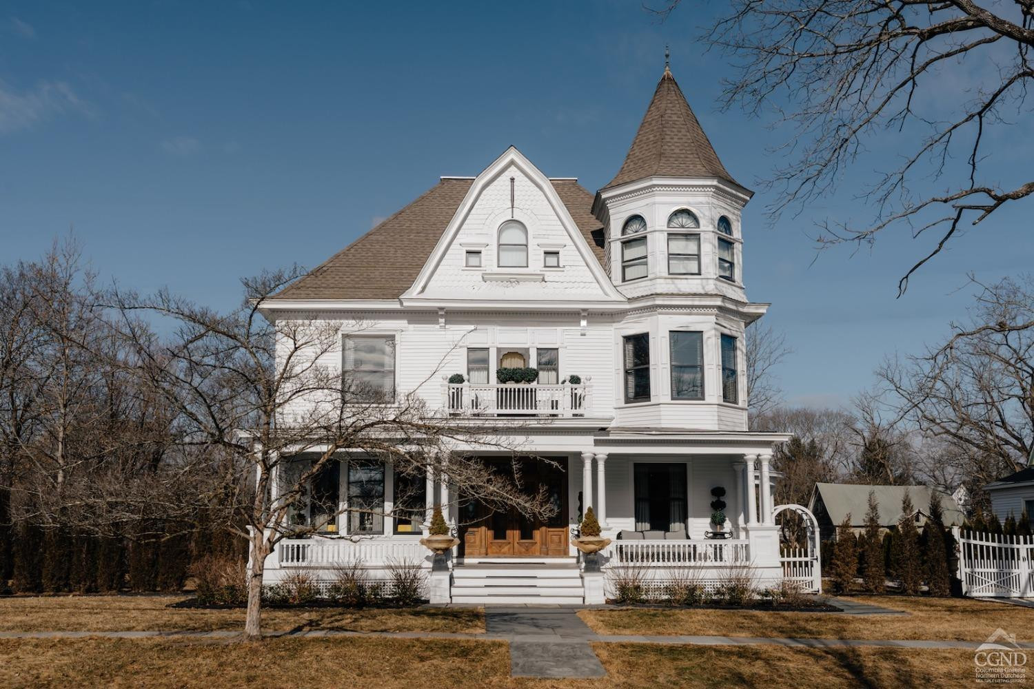 Rental Property at 2224 S Franklin Street, Athens, New York - Bedrooms: 7 
Bathrooms: 7 
Rooms: 12  - $18,500 MO.
