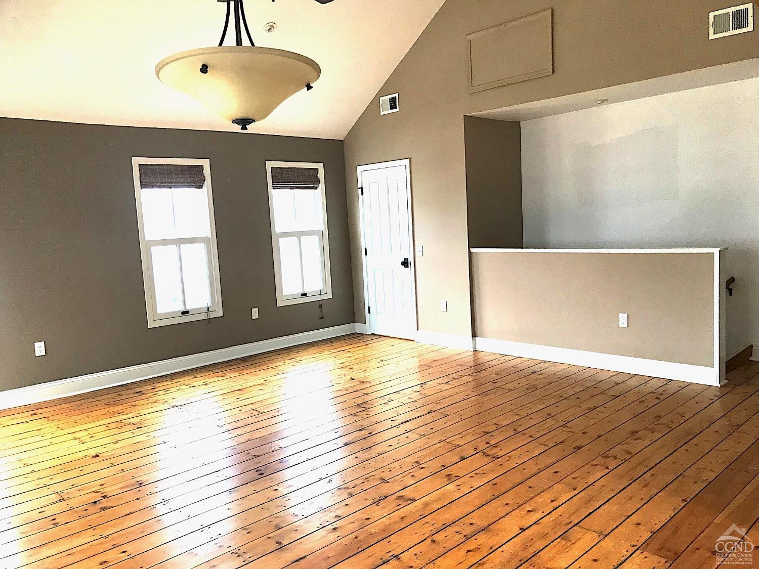 Rental Property at 237 Robinson Street 2, Hudson, New York - Bedrooms: 2 
Bathrooms: 2 
Rooms: 4  - $2,900 MO.