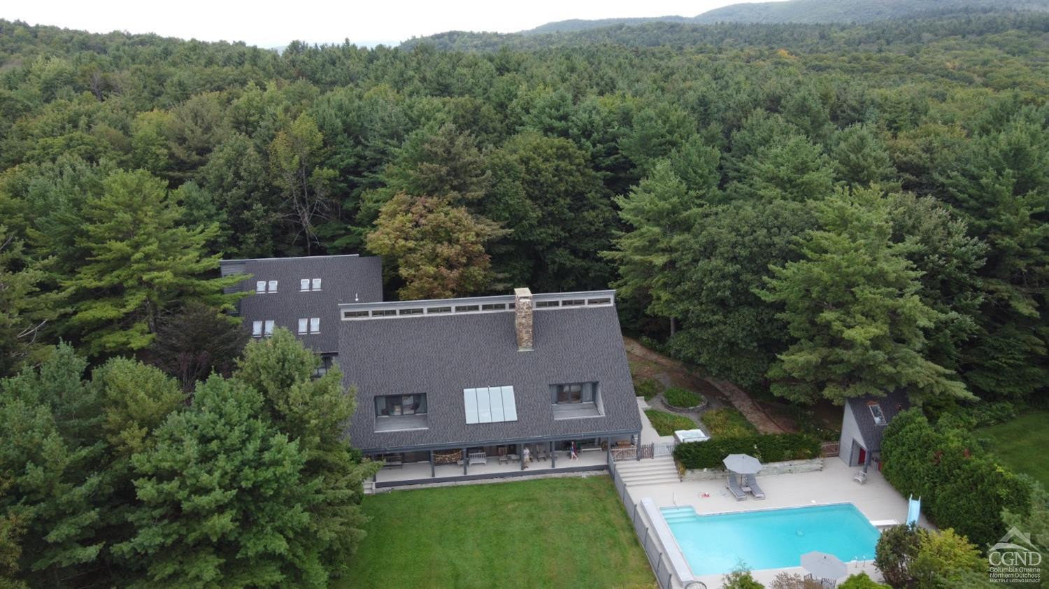Property for Sale at 126 Shaker Ridge Drive, Canaan, New York - Bedrooms: 7 
Bathrooms: 6 
Rooms: 15  - $1,600,000