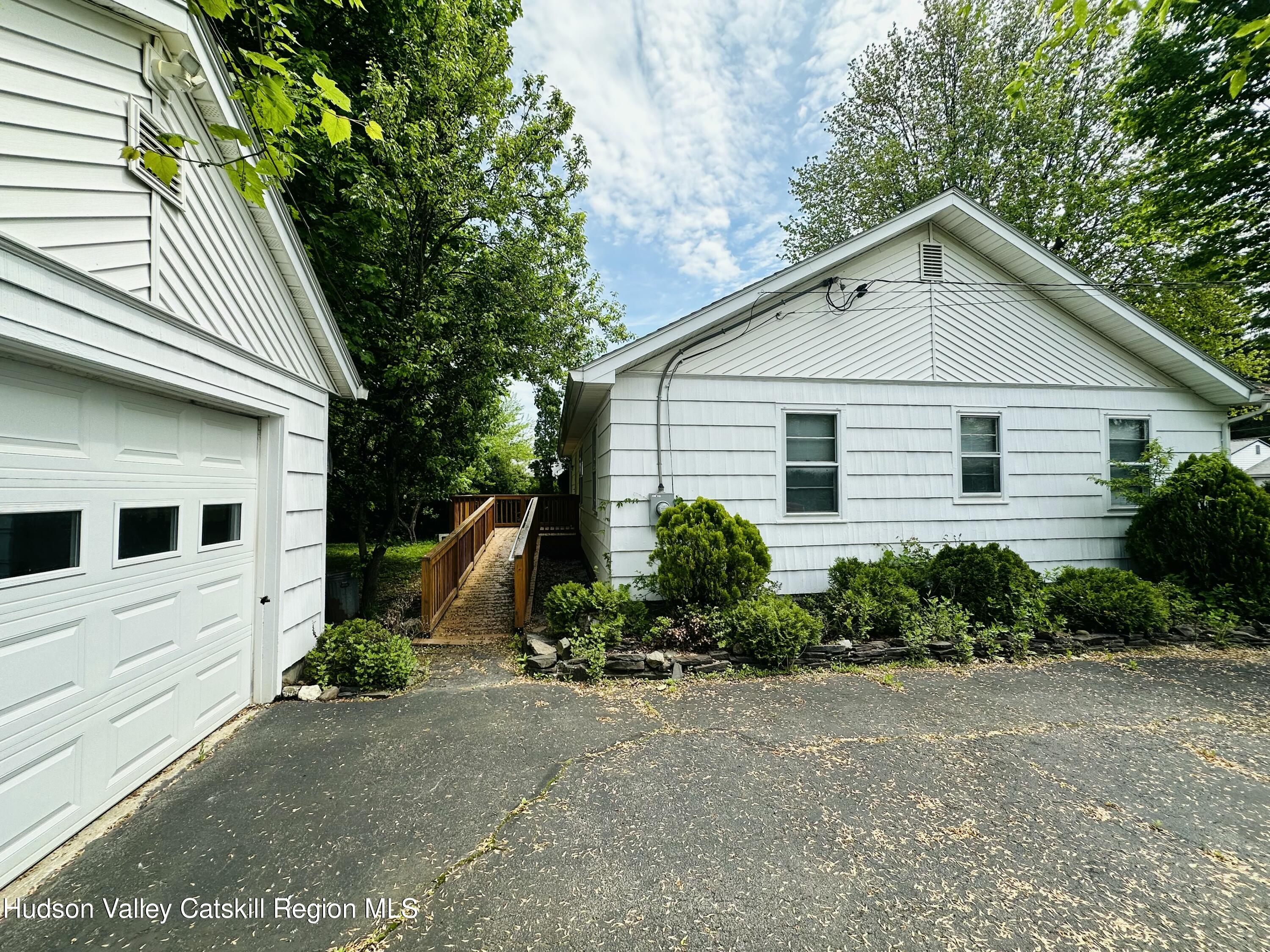 11 S Virginia Avenue, Saugerties, Texas image 4