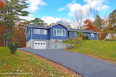 Photo of 125 Main Street, Lake Katrine, NY 12449 (MLS # 20255545)