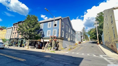 Apartment For Rent - 406 Main Street #2E<br/> Catskill, NY 12414