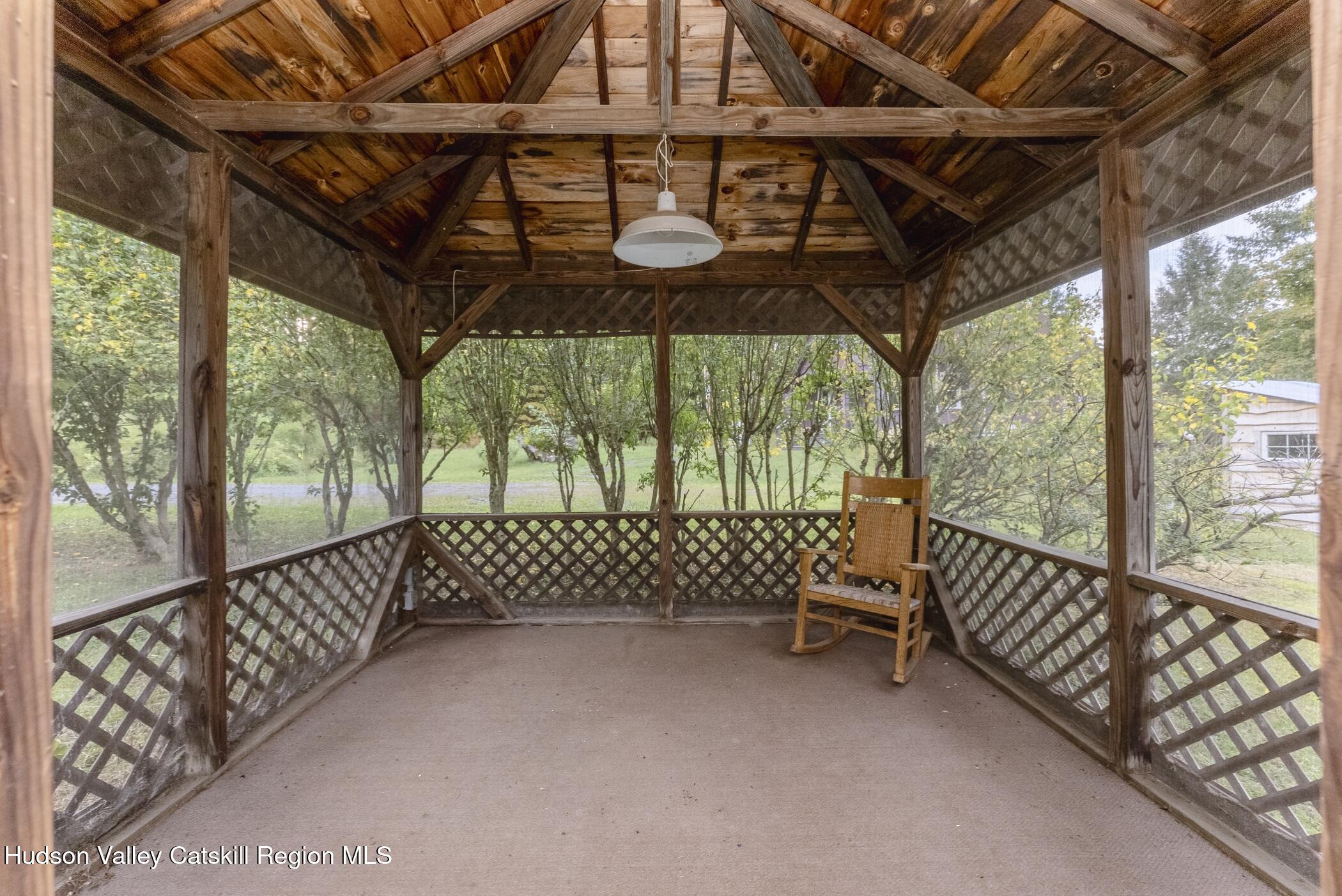 New Paltz, New York 12561, United States, 3 Bedrooms Bedrooms, ,2 BathroomsBathrooms,Residential,Active,219081