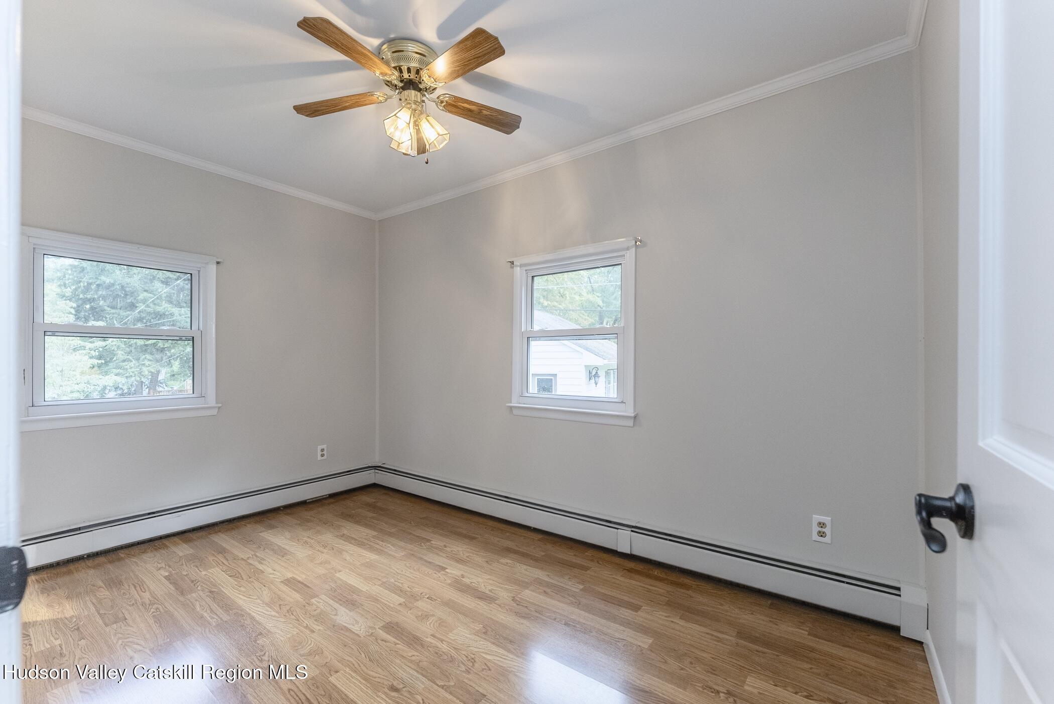 New Paltz, New York 12561, United States, 3 Bedrooms Bedrooms, ,2 BathroomsBathrooms,Residential,Active,219081