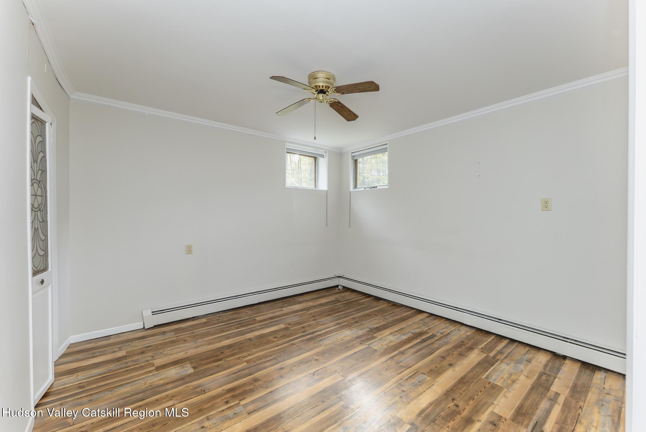 New Paltz, New York 12561, United States, 3 Bedrooms Bedrooms, ,2 BathroomsBathrooms,Residential,Active,219081