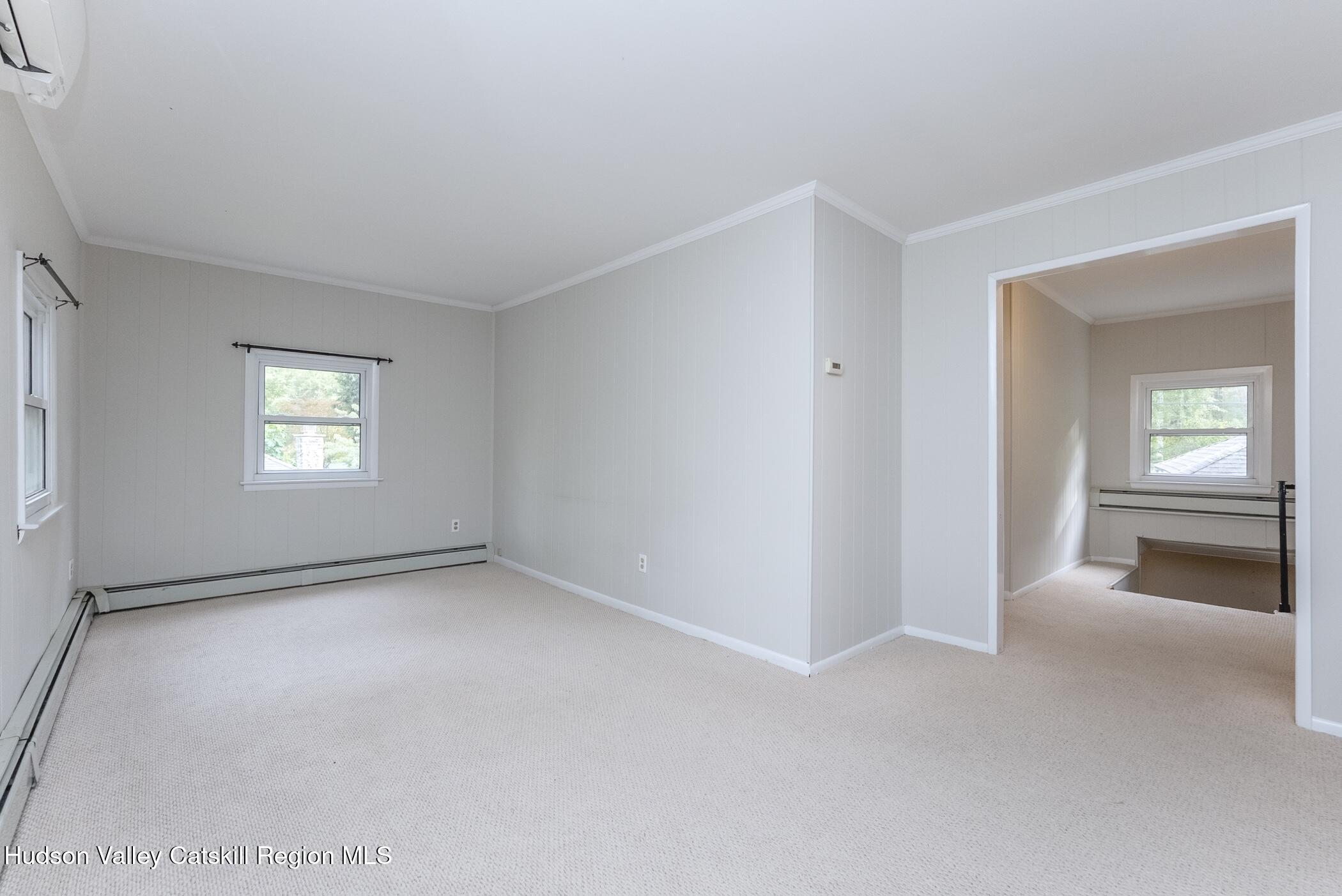 New Paltz, New York 12561, United States, 3 Bedrooms Bedrooms, ,2 BathroomsBathrooms,Residential,Active,219081