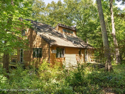 Photo of 9 Watch Hill Road, New Paltz, NY 12561 (MLS # 20265347)