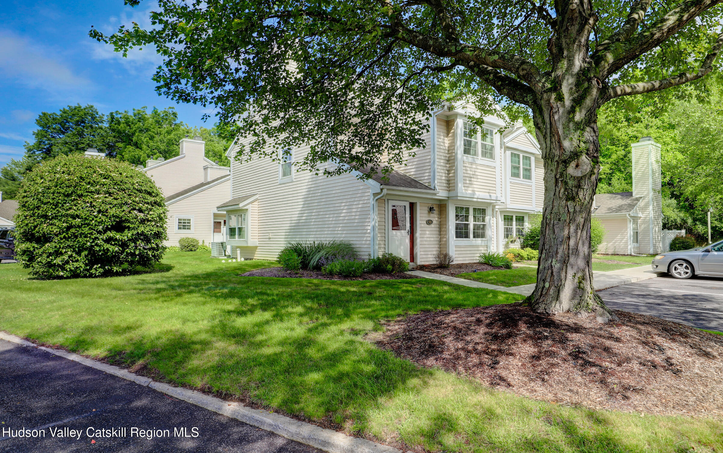 Lake Katrine, New York 12449, United States, 2 Bedrooms Bedrooms, ,2 BathroomsBathrooms,Residential,Pending,155111