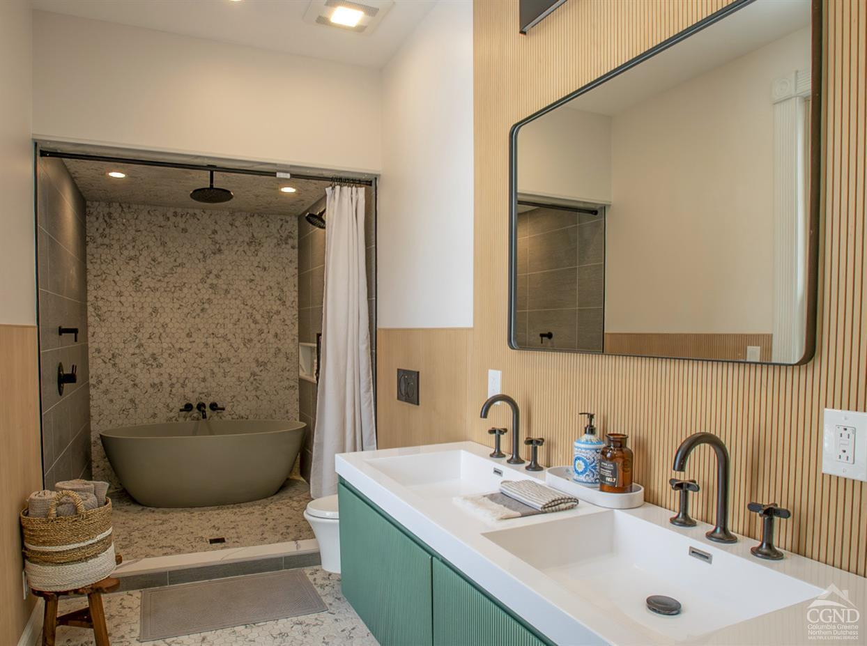 25 Prospect Avenue, Catskill, New York image 32