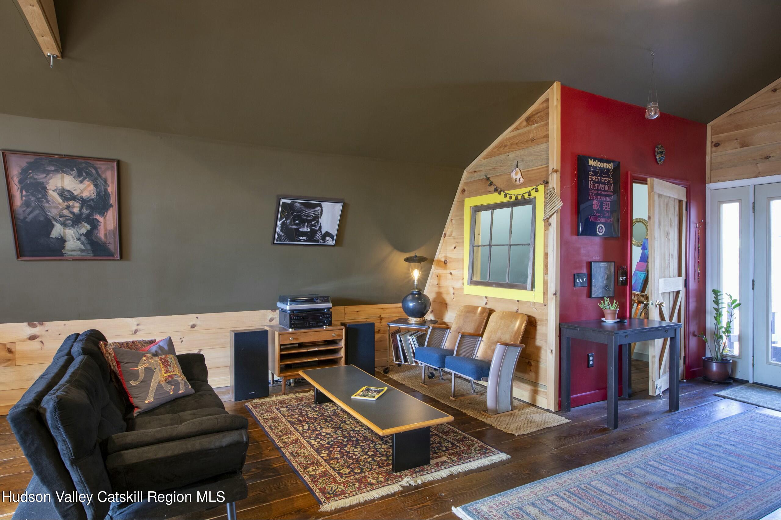 Woodstock, New York 12498, United States, 2 Bedrooms Bedrooms, ,2 BathroomsBathrooms,Residential,Active,77006