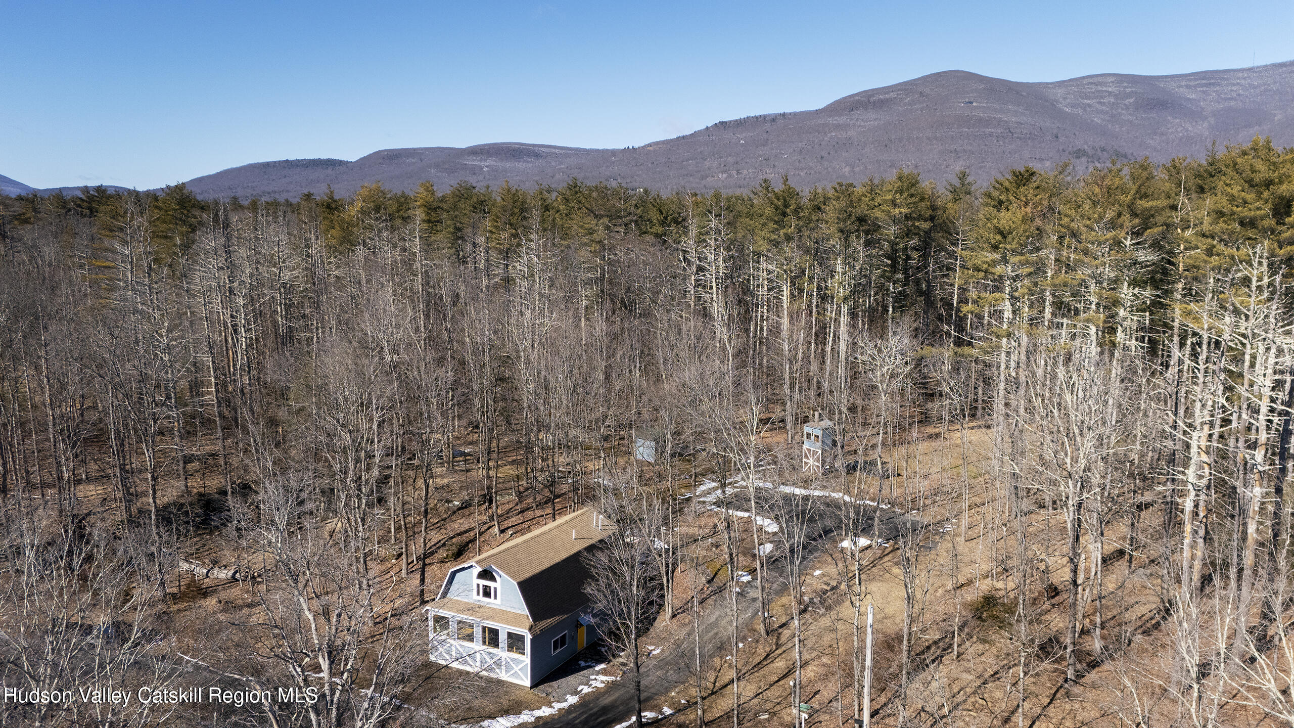 Woodstock, New York 12498, United States, 2 Bedrooms Bedrooms, ,2 BathroomsBathrooms,Residential,Active,77006