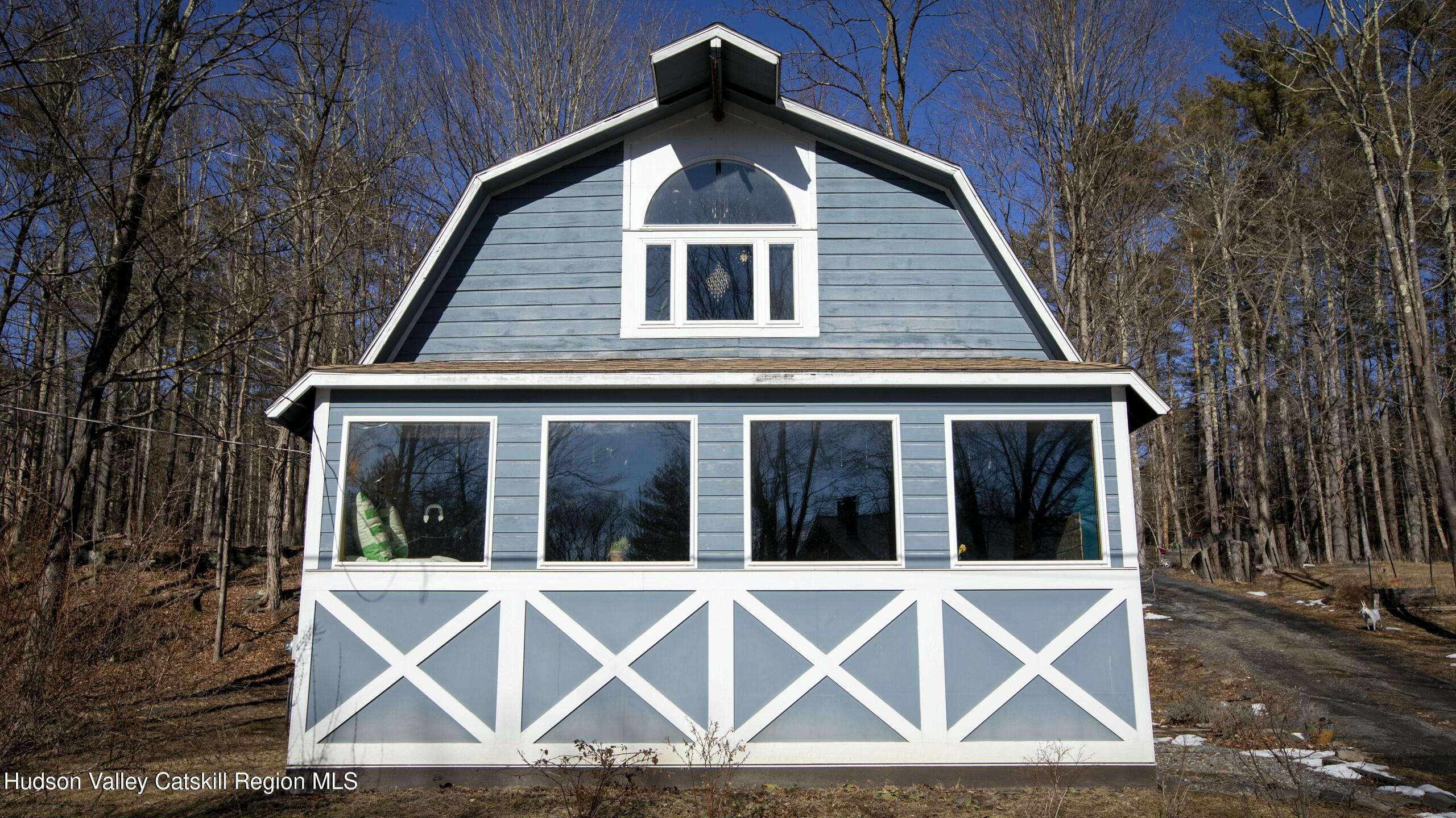 Woodstock, New York 12498, United States, 2 Bedrooms Bedrooms, ,2 BathroomsBathrooms,Residential,Active,77006