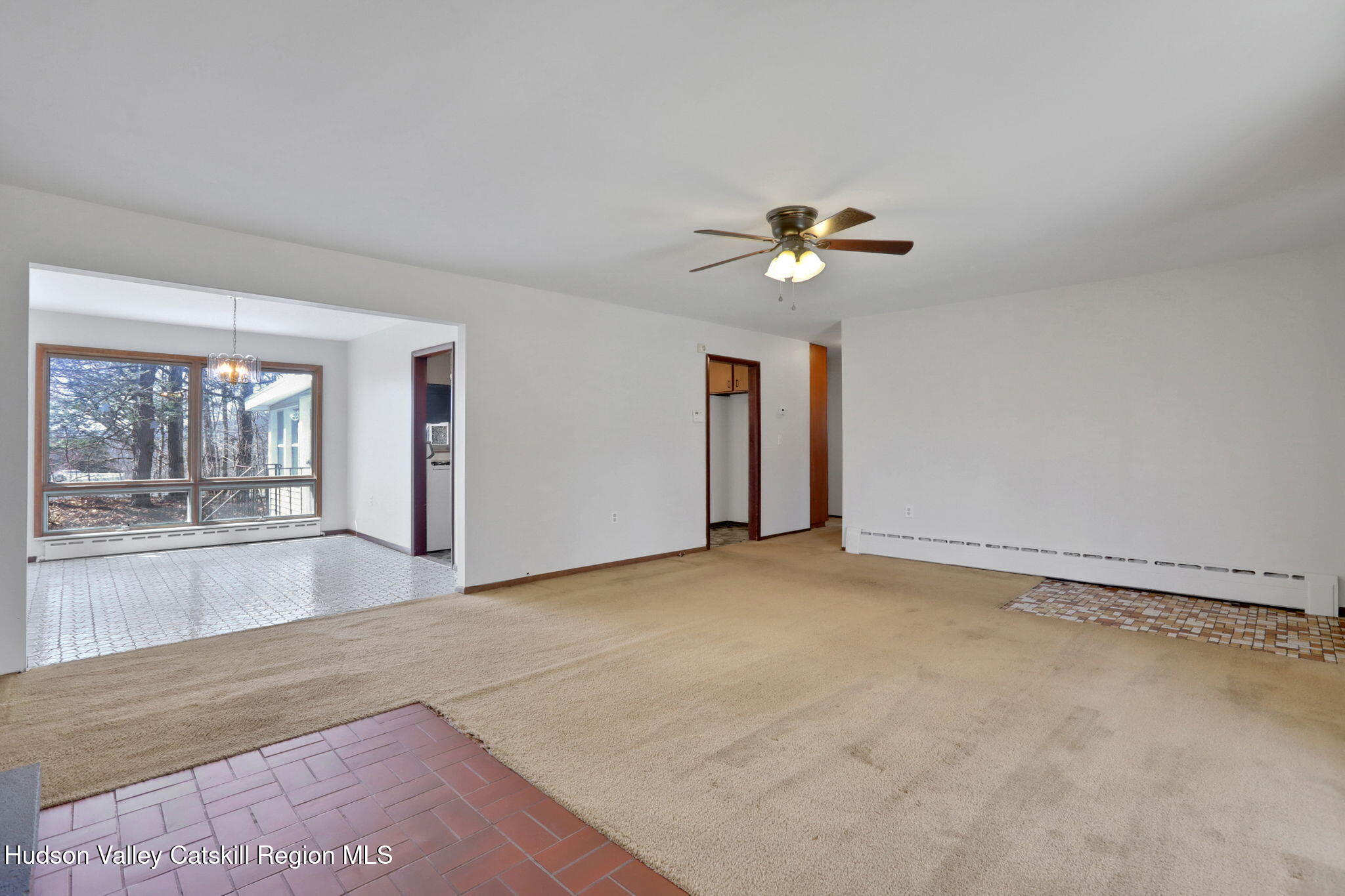 New Paltz, New York 12561, United States, 3 Bedrooms Bedrooms, ,1 BathroomBathrooms,Residential,Active,94127