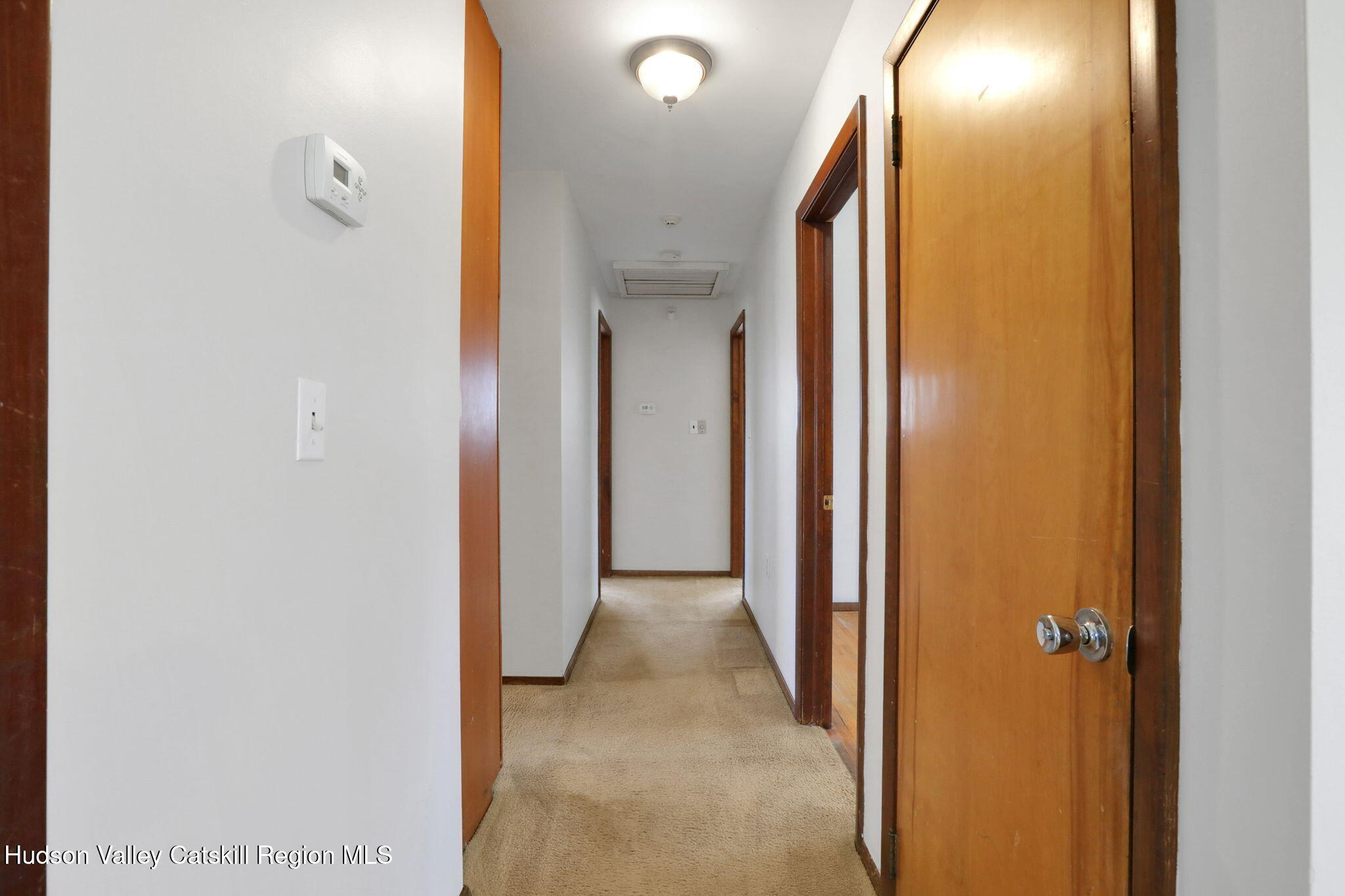 New Paltz, New York 12561, United States, 3 Bedrooms Bedrooms, ,1 BathroomBathrooms,Residential,Active,94127