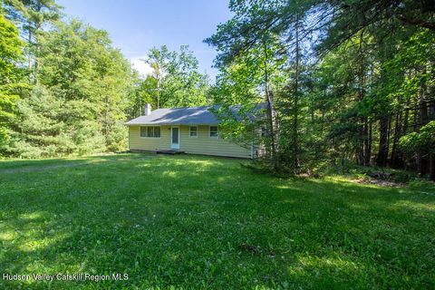 Homes For Sale - 810 Ulster Heights Road<br/> Ellenville, NY 12428