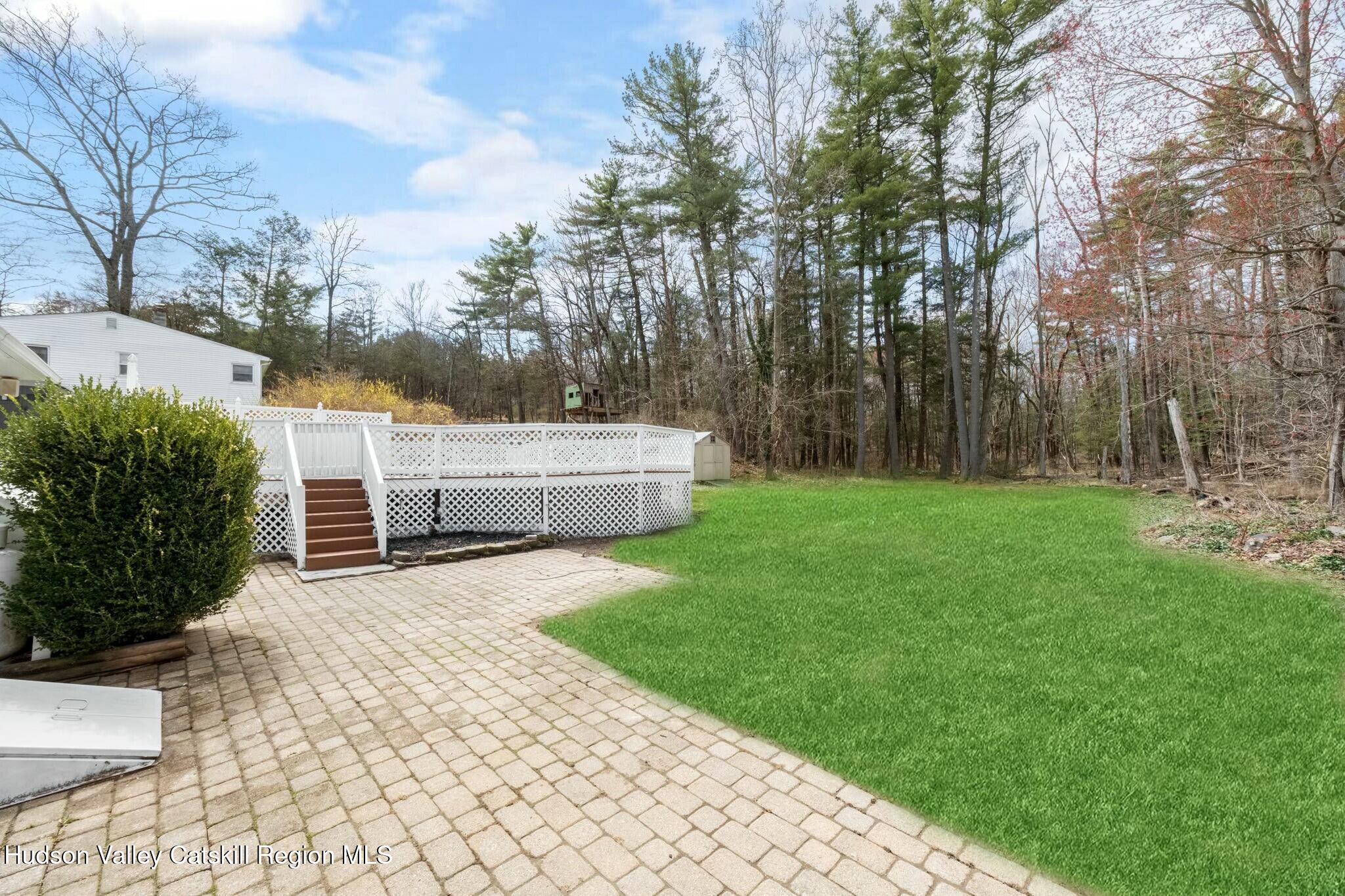 8 Highland Avenue, Ulster Park, Ohio image 22