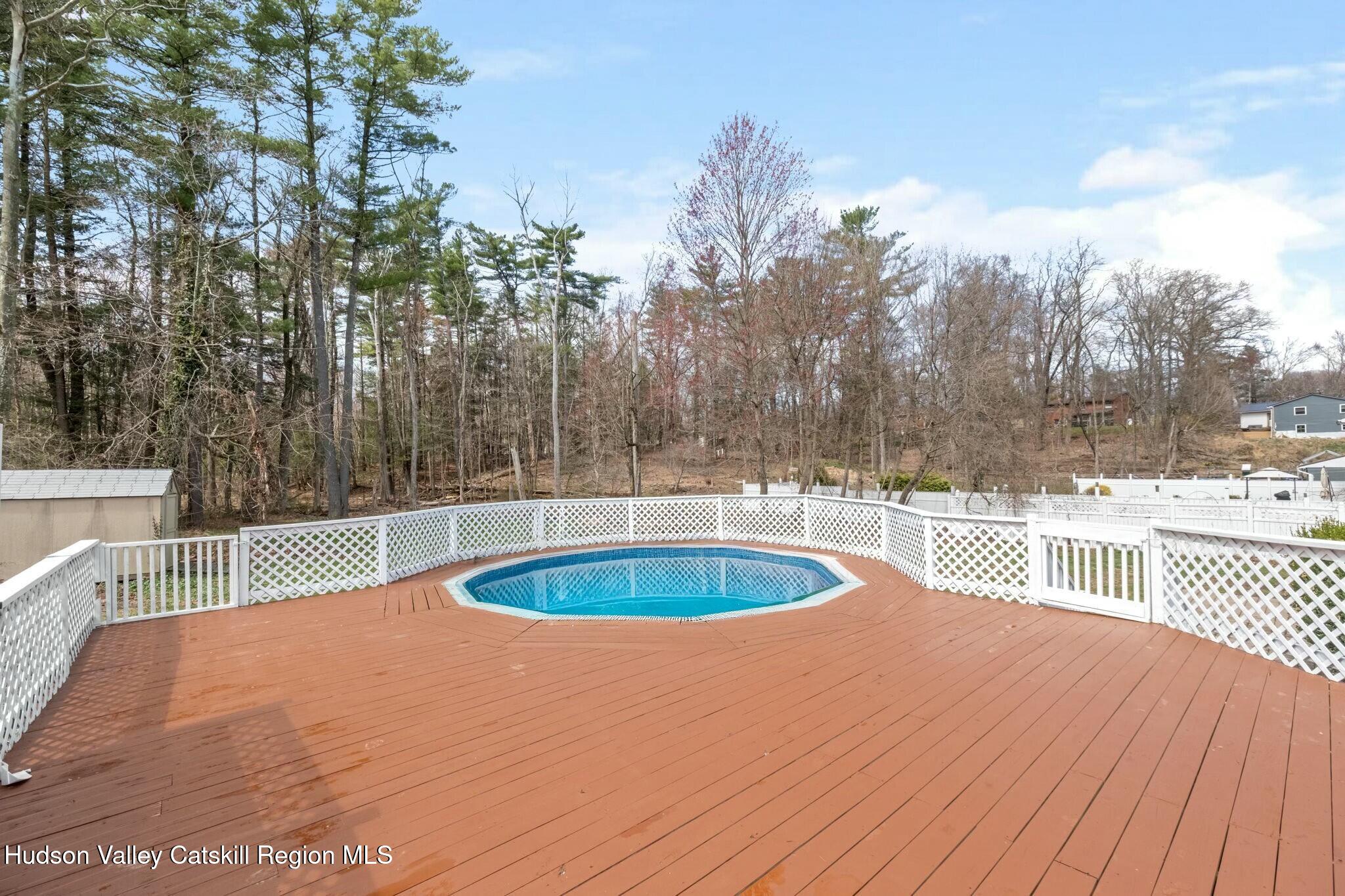 8 Highland Avenue, Ulster Park, Ohio image 23
