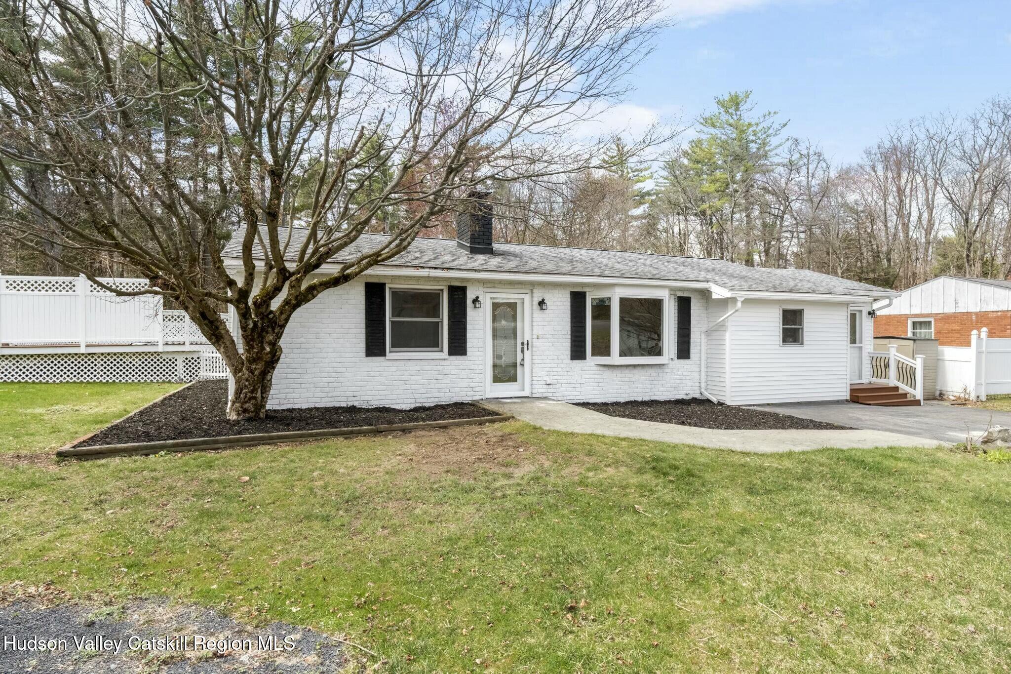 8 Highland Avenue, Ulster Park, Ohio image 1