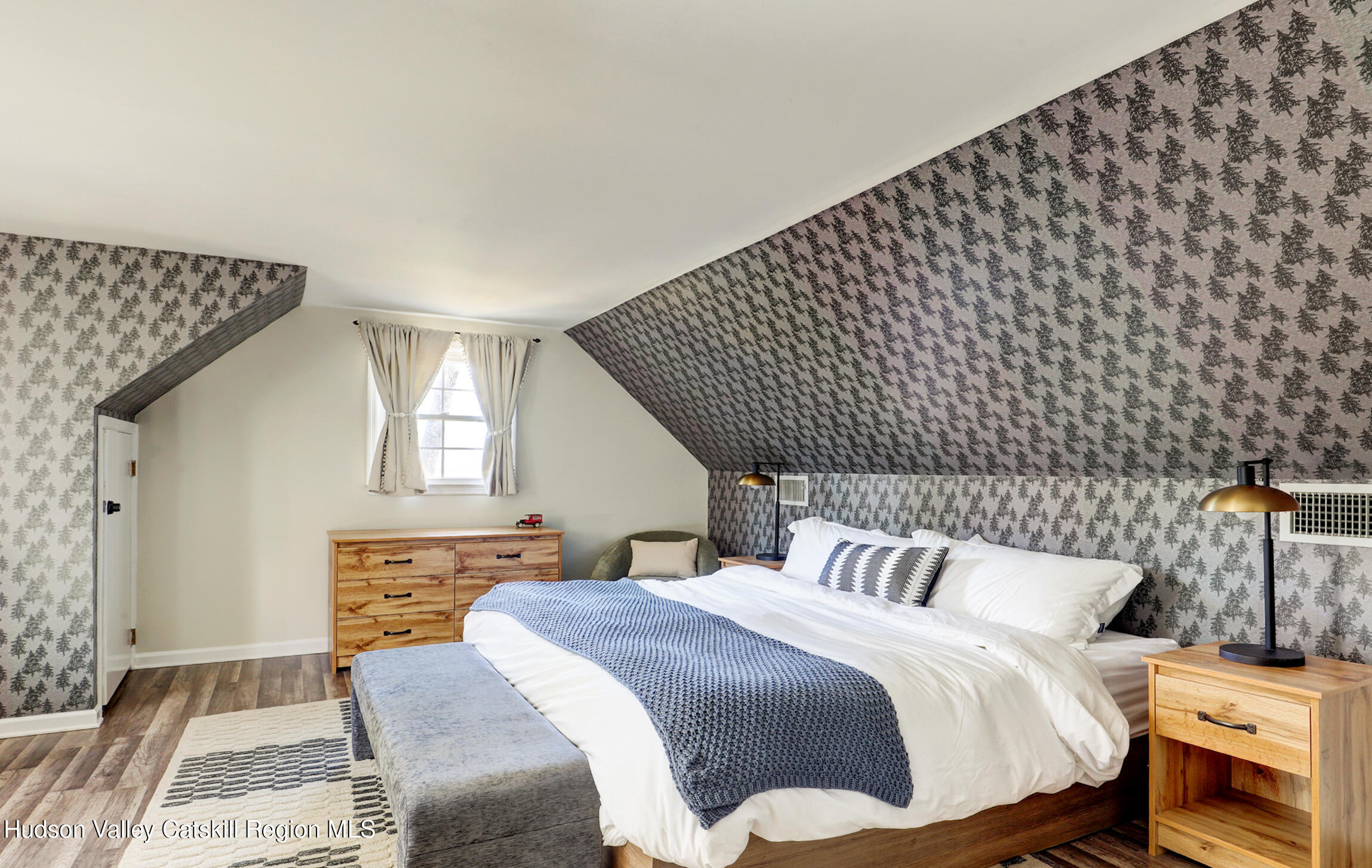 Saugerties, New York 12477, United States, 4 Bedrooms Bedrooms, ,2 BathroomsBathrooms,Residential,Active,214312