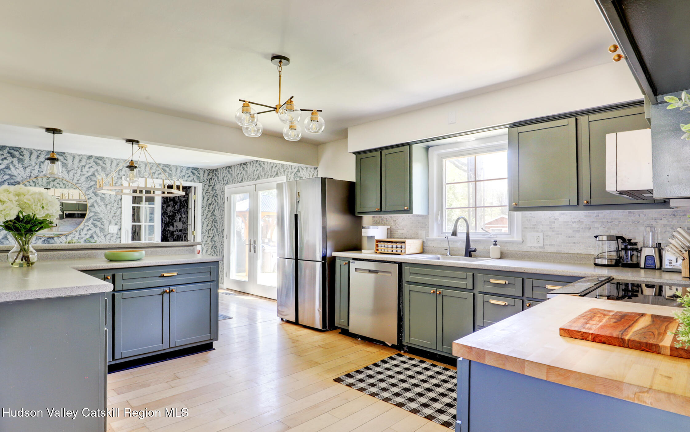 Saugerties, New York 12477, United States, 4 Bedrooms Bedrooms, ,2 BathroomsBathrooms,Residential,Active,214312