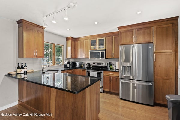 43 WILLIAM ST, KINDERHOOK, NY 12106 - Image eefd3f2dc8f5c7a16e0c2f60b392492e/1021039898