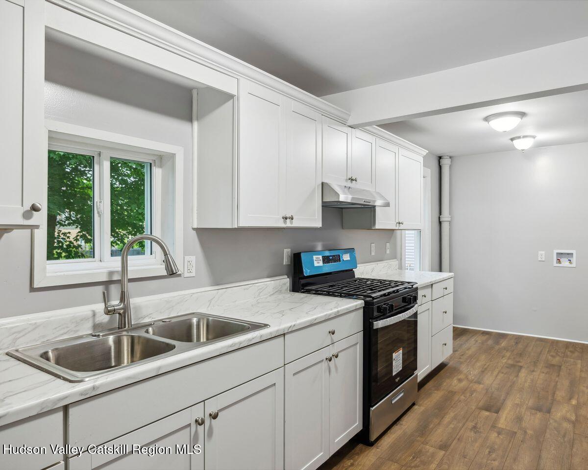150 N 2nd Street, Esopus, Texas image 9