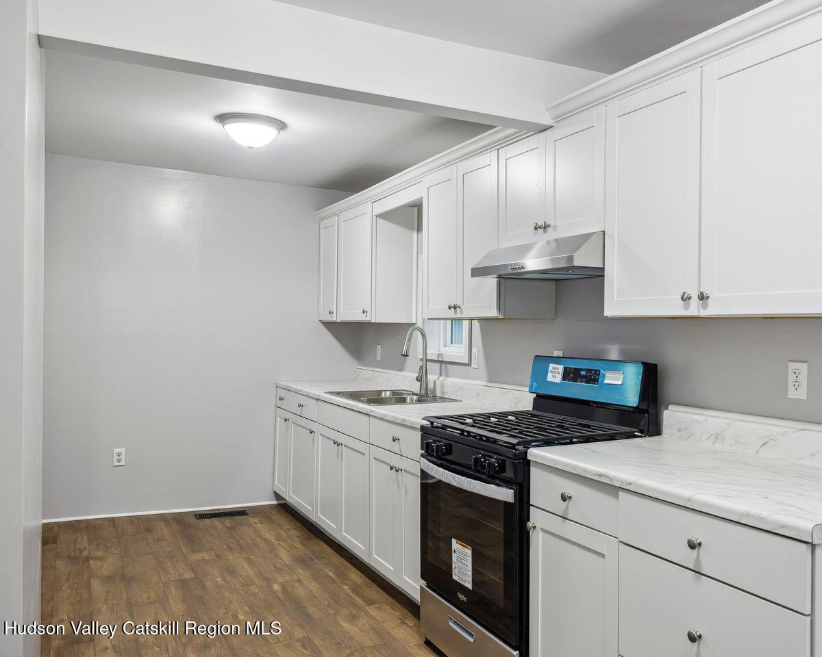 150 N 2nd Street, Esopus, Texas image 10