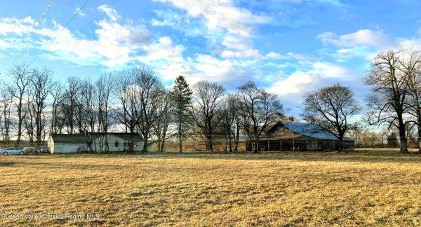 1644 US-9, STUYVESANT, NY 12173 - Image f8f9ba89d085edecfc3f4d9955abe334/3388467115